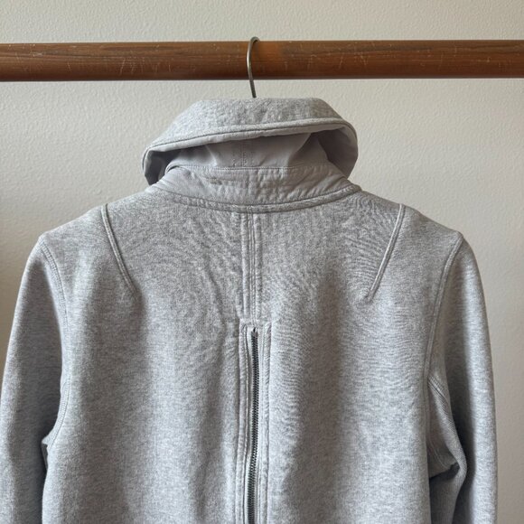 ✨ Lululemon En Route Jacket – Light Grey  Size 8–10 (No Tag) Excellent Condition - Picture 9 of 15